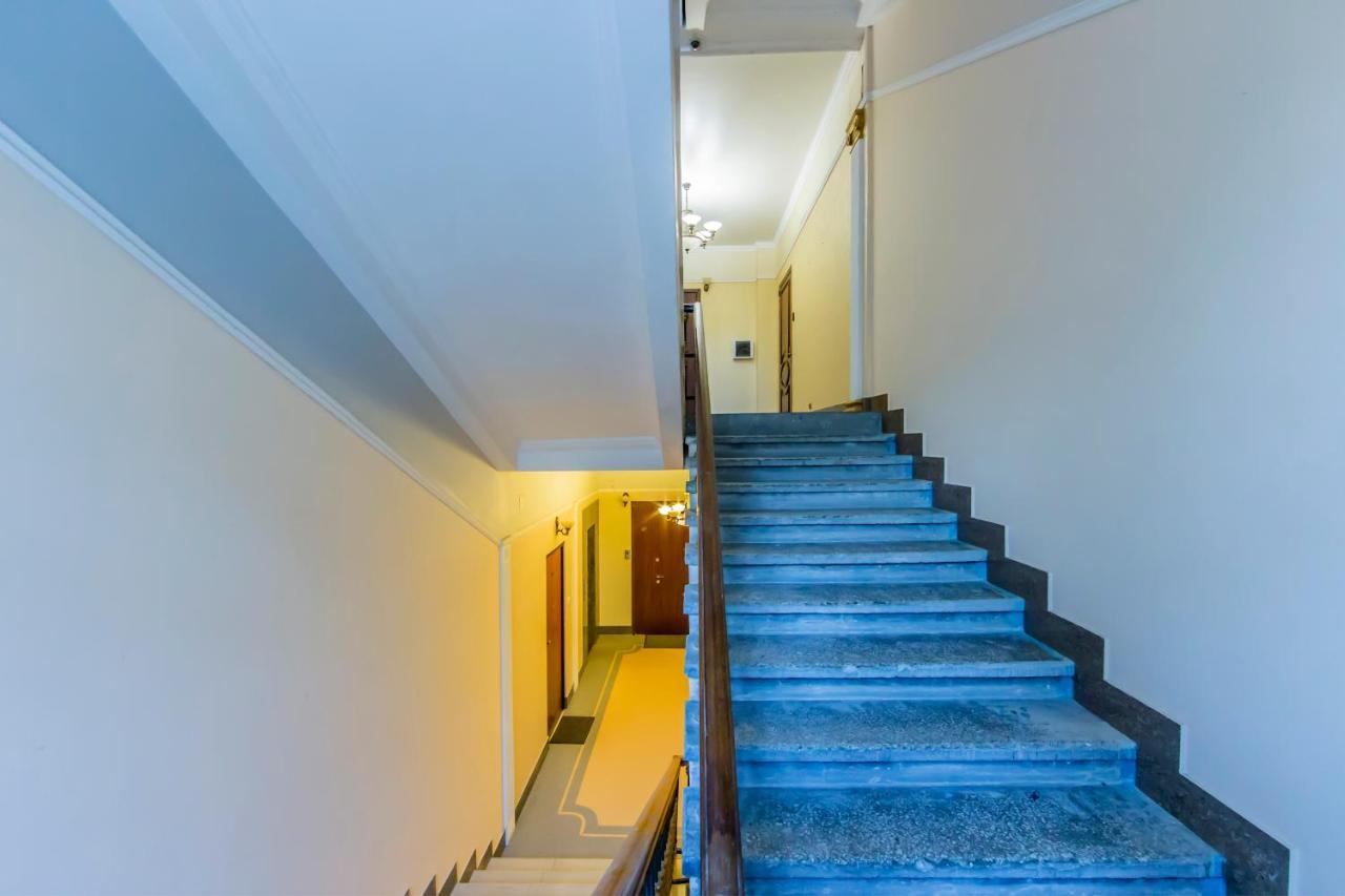 3-Room Apartments On Khreshchatyk. Building With Star เคียฟ ภายนอก รูปภาพ